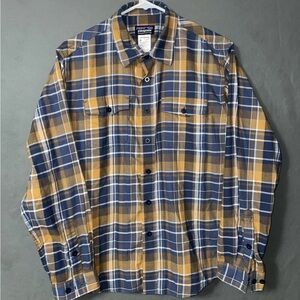Patagonia Long Sleeved Buckshot Plaid Flannel Shirt Organic Cotton Size Small